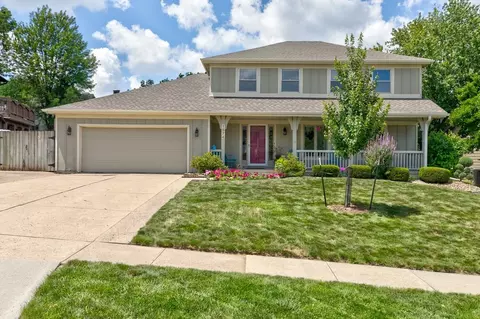 1574 NW 100th Pl, Clive, IA 50325