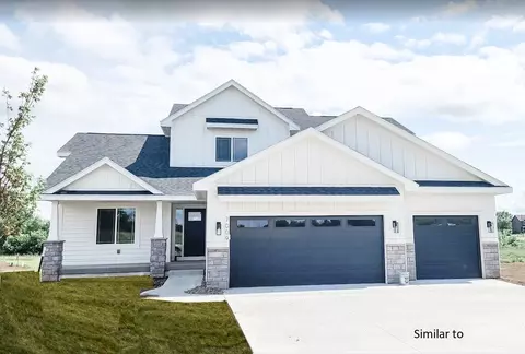 8421 Longmeadow Ln, West Des Moines, IA 50266