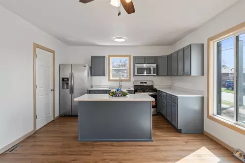 2901 4th St, Des Moines, IA 50313