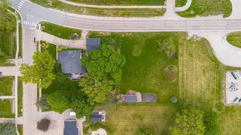 655 2nd St, Waukee, IA 50263