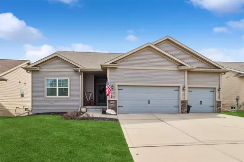 416 SE 14th St, Grimes, IA 50111