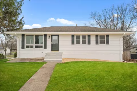 1901 W 4th Ave, Indianola, IA 50125