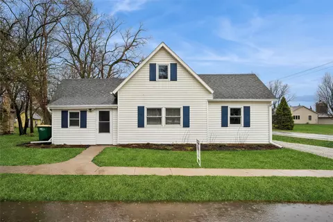 100 E Prairie St, Truro, IA 50257