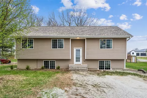 465 N Jackson St, Truro, IA 50257
