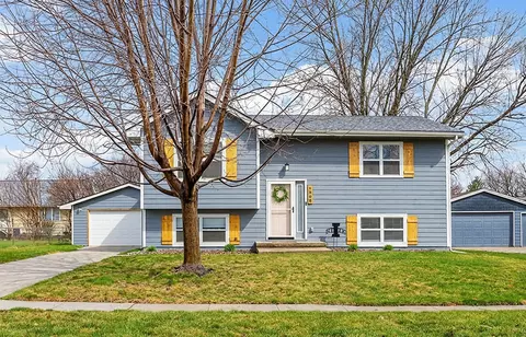 1506 NW Applewood St, Ankeny, IA 50023