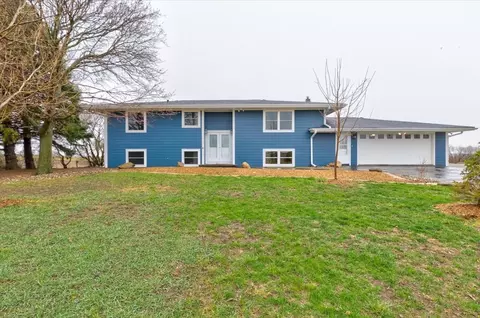 30285 200th St, Dallas Center, IA 50063