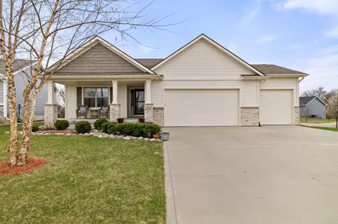 3527 E Philip St, Des Moines, IA 50320
