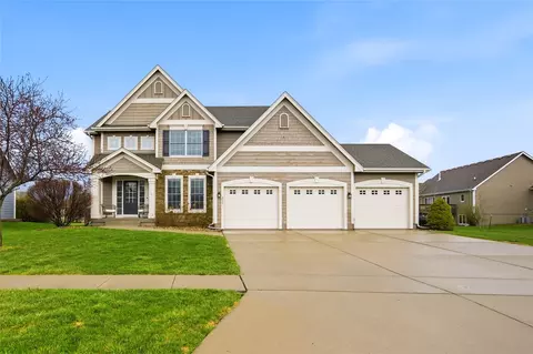 211 SW Oakmont Dr, Ankeny, IA 50023