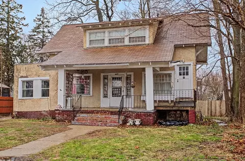 605 8th St #607, Ames, IA 50010