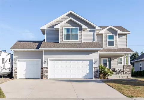 14327 Aurora Ave, Urbandale, IA 50323