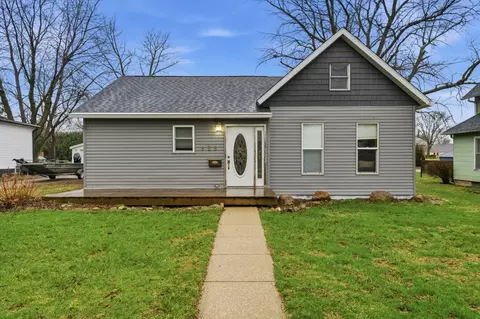 525 High St, Grinnell, IA 50112