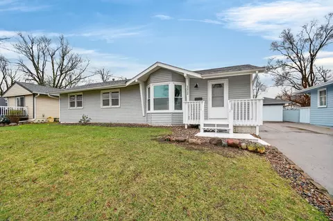 2908 Giles St, West Des Moines, IA 50265