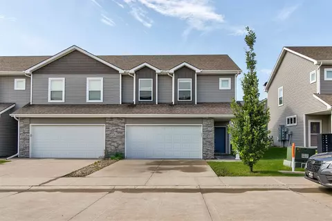 2817 NW Lois Ln, Ankeny, IA 50023