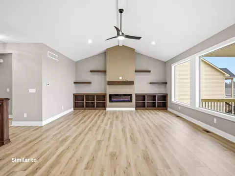Living - 2610 Ponte Pl, Adel, IA 50003 photo 3 of 7