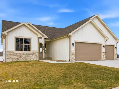 Exterior - 2610 Ponte Pl, Adel, IA 50003 photo 2 of 2