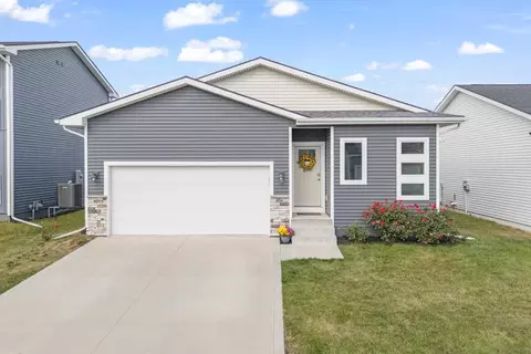 604 1st St NW, Bondurant, IA 50035