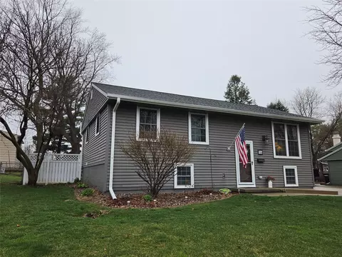 506 5th Ave SE, Altoona, IA 50009