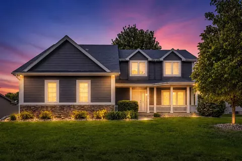 2106 SW Woodland Dr, Ankeny, IA 50023