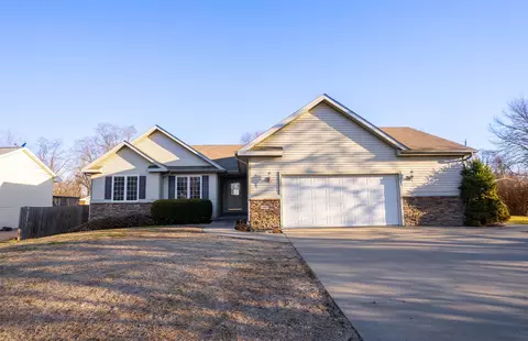 4882 NE 39th Ave, Des Moines, IA 50317