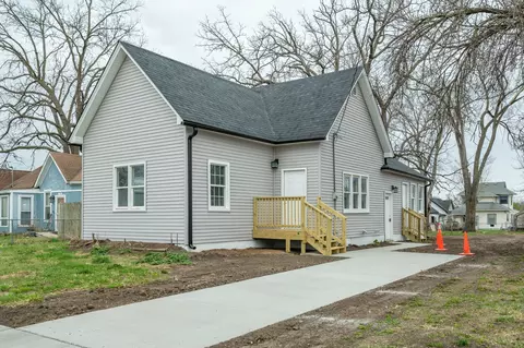 1112 Fremont St, Des Moines, IA 50316