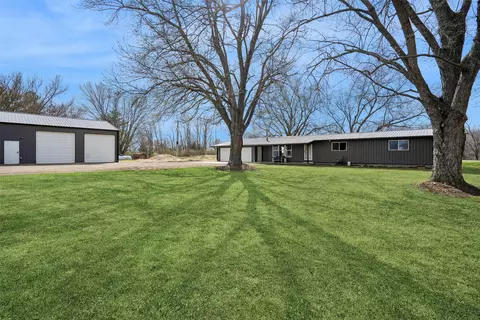 803 120th Ave, Knoxville, IA 50138