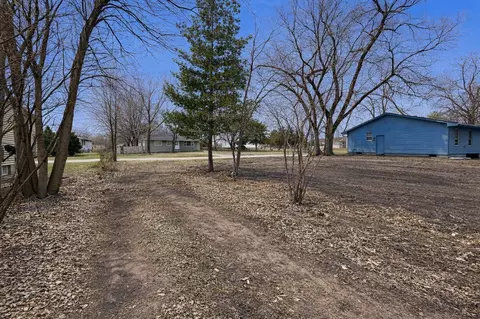 3016 Raccoon St, Des Moines, IA 50317