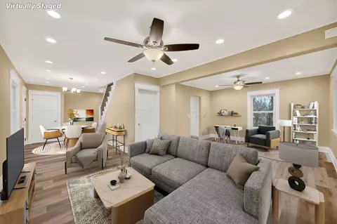 2924 61st St, Des Moines, IA 50322