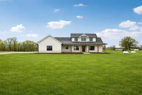 1461 S 52nd Ave E, Newton, IA 50208