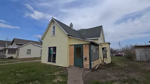 605 N 1st Ave, Marshalltown, IA 50158