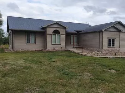 1298 Upland Ln, Van Meter, IA 50261