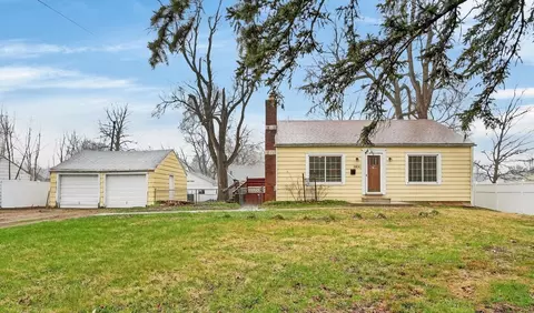 3200 47th St, Des Moines, IA 50310