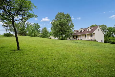 16823 150th Ave, Indianola, IA 50125