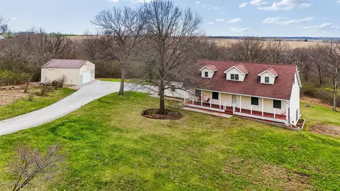 16823 150th Ave, Indianola, IA 50125