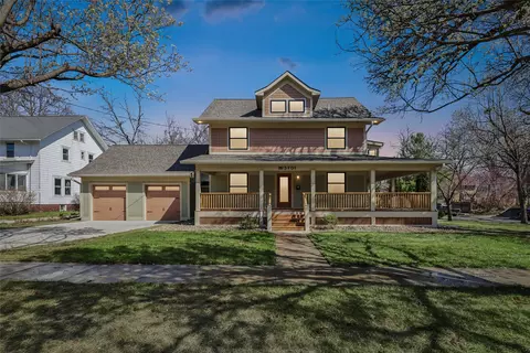 3701 Cottage Grove Ave, Des Moines, IA 50311