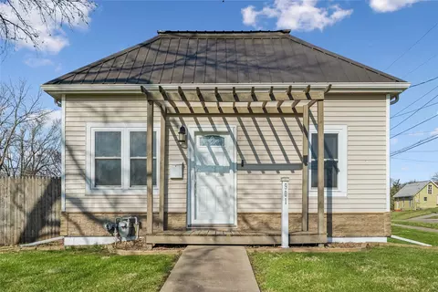 901 S B St, Oskaloosa, IA 52577