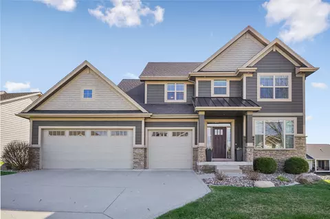 4105 141st St, Urbandale, IA 50323