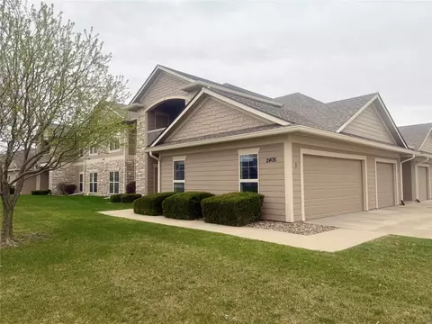 2406 NE Oak Dr #1, Ankeny, IA 50021