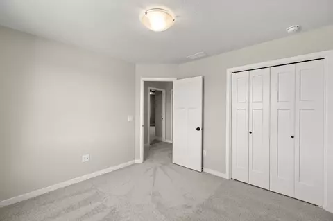 Bedroom - 4220 NE 5th St, Ankeny, IA 50021 photo 2 of 6