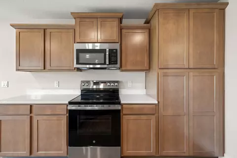 Kitchen - 4220 NE 5th St, Ankeny, IA 50021 photo 3 of 3