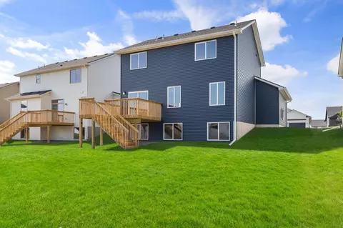 Exterior - 4220 NE 5th St, Ankeny, IA 50021 photo 5 of 7