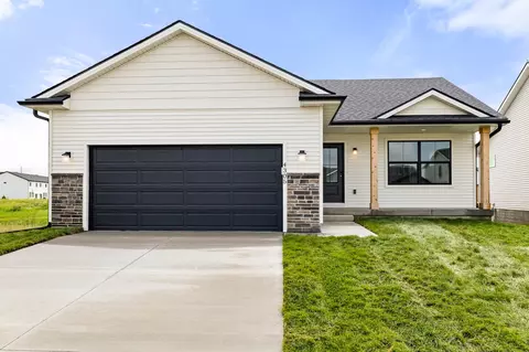 4305 NE 5th St, Ankeny, IA 50021