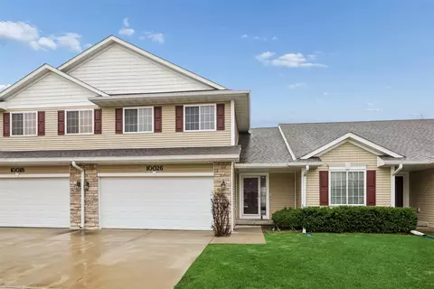 10026 Bayern Ln, Johnston, IA 50131