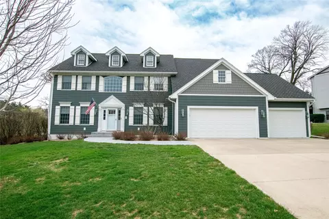 3501 Southern Woods Dr, Des Moines, IA 50321
