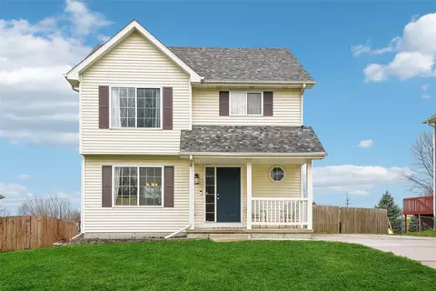 1515 S 3rd St, Indianola, IA 50125