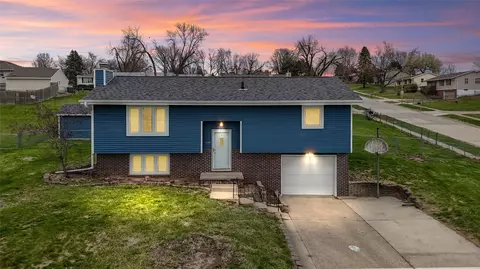 239 Birch Blvd, Pleasant Hill, IA 50327