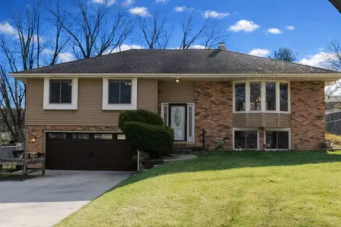 3715 SW 29th St, Des Moines, IA 50321