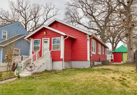 2619 Prospect Rd, Des Moines, IA 50310