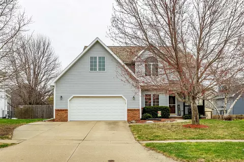 207 NW Seasons Dr, Ankeny, IA 50023