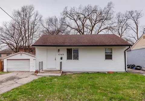 1340 E 17th Ct, Des Moines, IA 50316