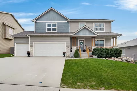 318 W High Rd, Norwalk, IA 50211